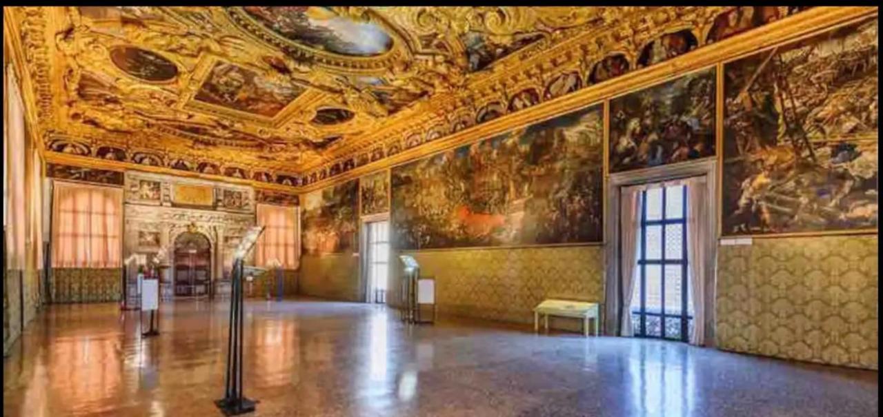 Amazing San Lorenzo 19, Rolli Palace Unesco - Overlooking The Cathedral Free Private Parking * Genua