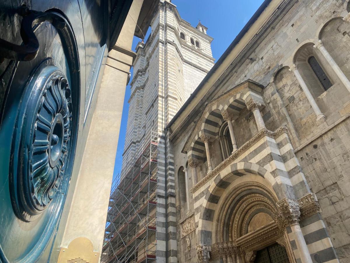 Historic Dimora San Lorenzo 19, Rolli Unesco - Overlooking The Cathedral - Free Private Parking- Genua