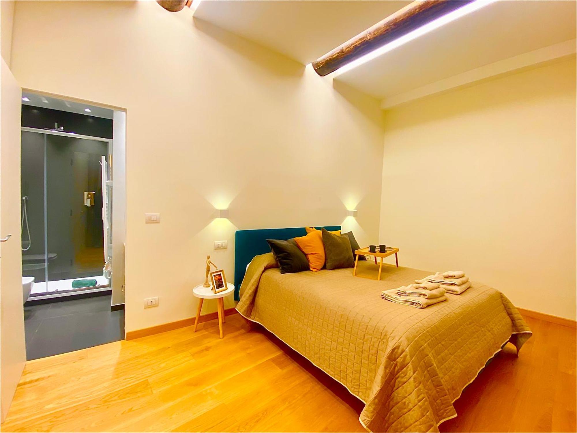 Apartment Historic Dimora San Lorenzo 19, Rolli Unesco - Overlooking The Cathedral - Free Private Parking- *